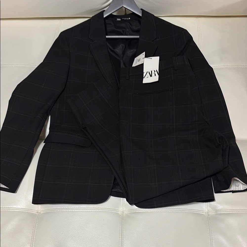 Zara Men's Black plaid suit Slim Fit